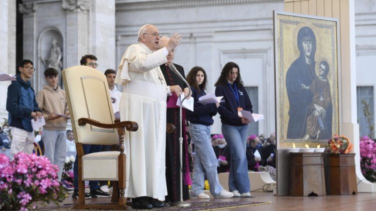 Pope To Italian Teenagers: ‘Share Your Fears And They Disappear ...